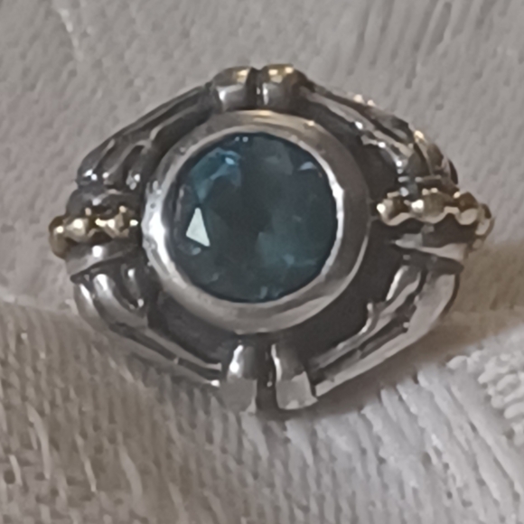 LAGOS Caviar Vintage Blue Topaz Stud Earrings, SS & 18k - Picture 4 of 10